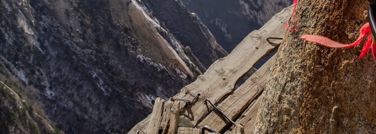 Threading The Needle: 4 Of The World's Most Dangerous Hikes