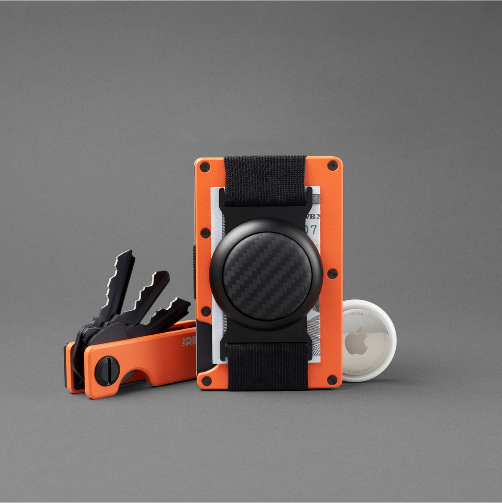 Carbon AirTag Cash Strap