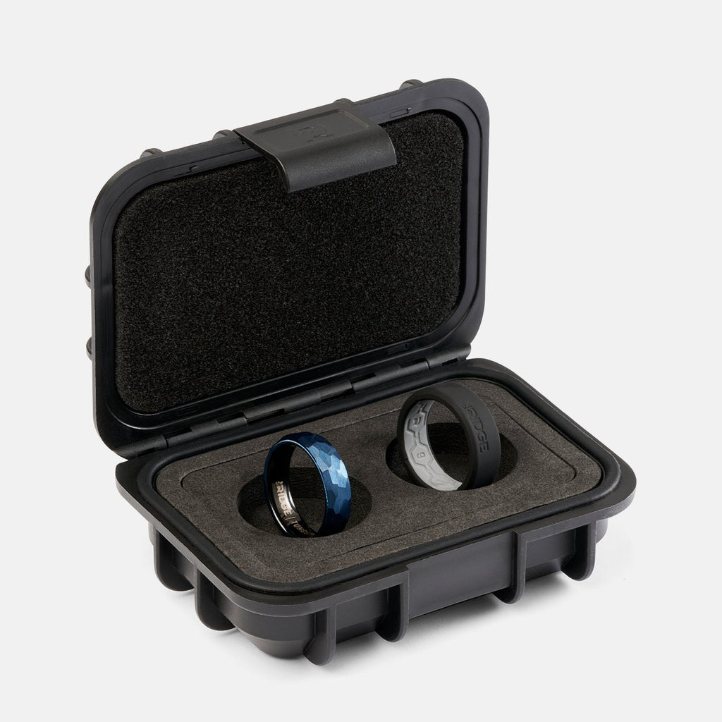 Ridge 6mm Hammered Ring Set - Alpine Navy