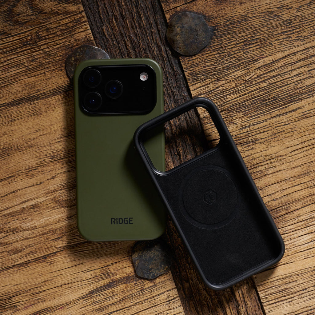 Everyday Phone Case - iPhone 17 Pro - Matte Olive